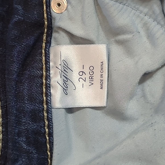 EUC Daytrip Jeans Women's sz 29 Virgo Crop Leg Mid Rise Denim Jeans - Picture 10 of 14